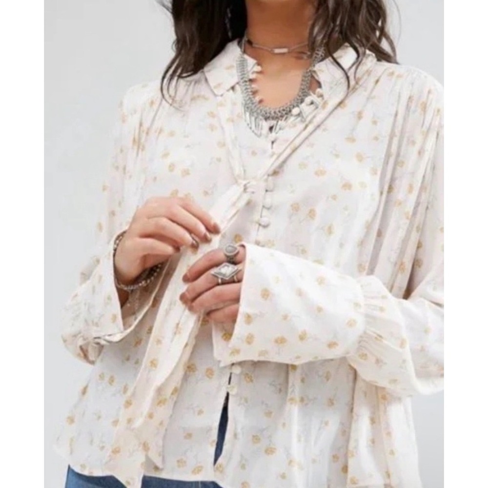 Free‎ People Modern Muse floral tie-neck button-down blouse in cream/yellow XS